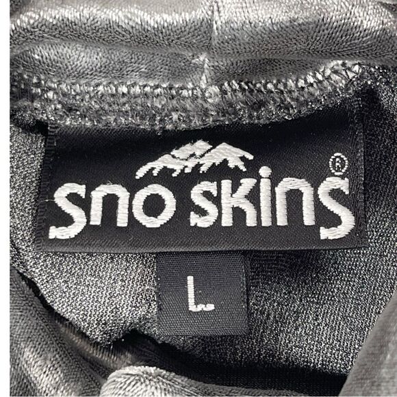 Sno Skins Gray Silver Velvet Long Sleeve Turtleneck Layering Top Size Large - Picture 3 of 7